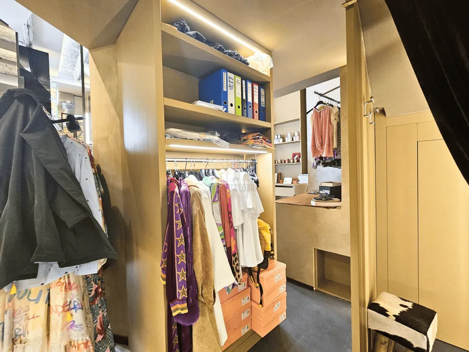 Commercial activity in the city center, success guaranteed