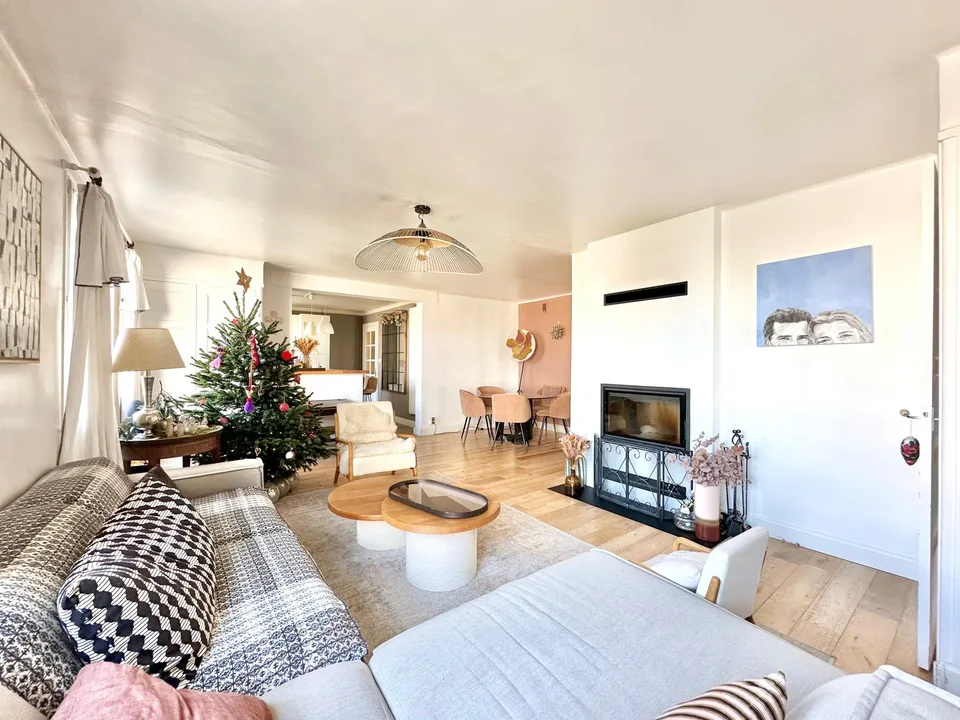 Triangle d'Or   Grand appartement 133 m²