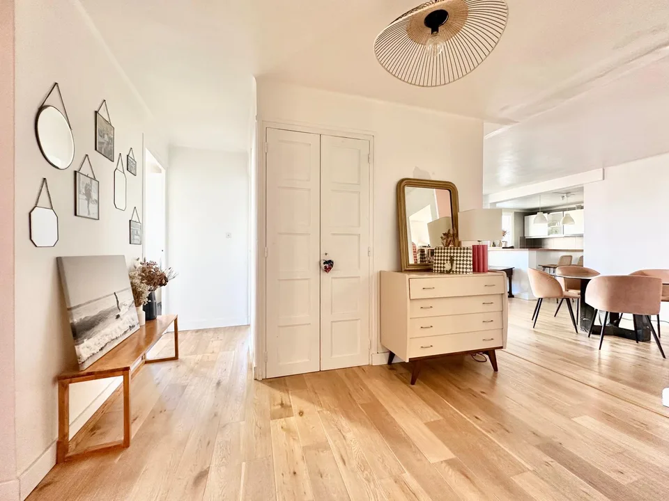 Triangle d'Or   Grand appartement 133 m²