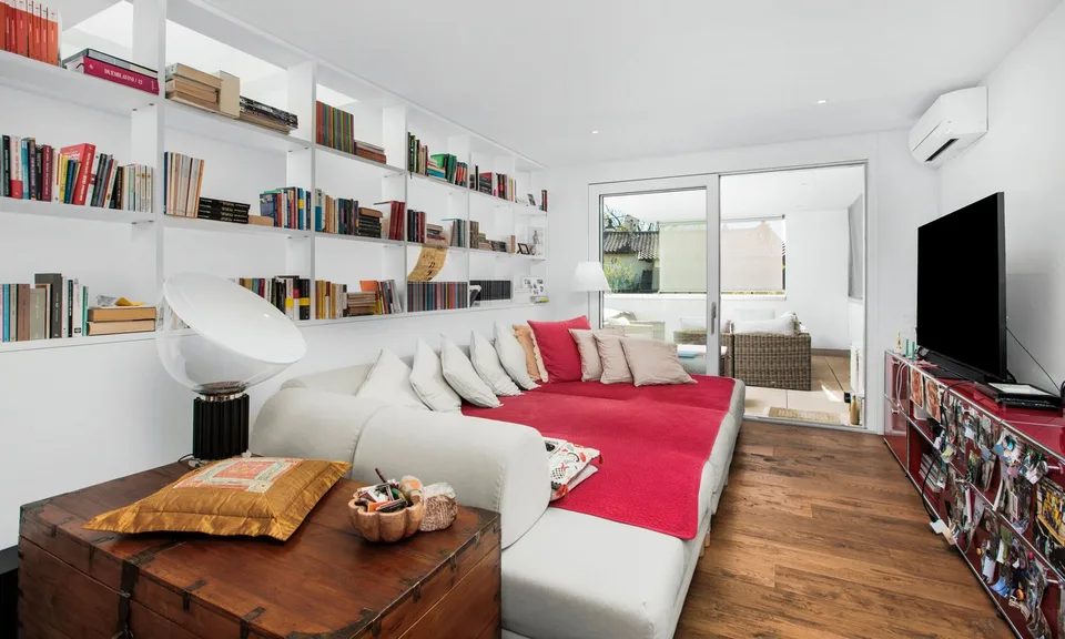 Elegant and Modern High-Standard Villa 6.5 Rooms in Torricella