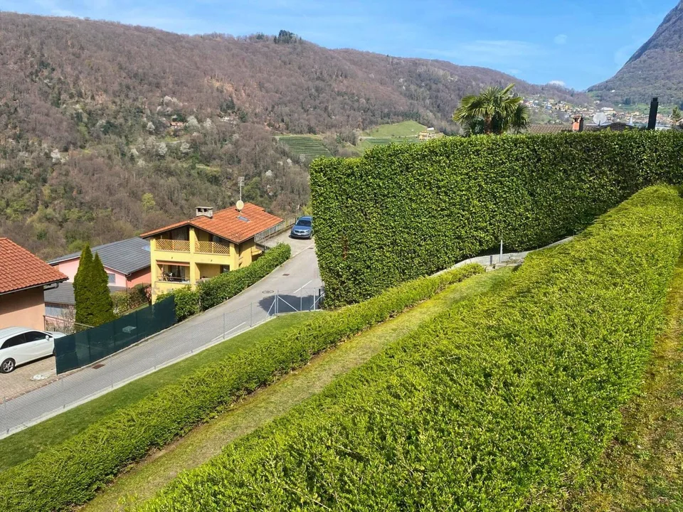 COSTRUISCI LA TUA CASA VISTA LAGO