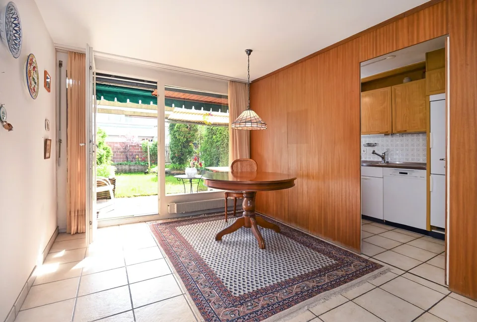 Sunny 4.5 room row house with 2 gardens & EHP