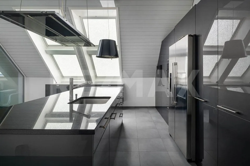 Appartement moderne 3.5 pièces à Würenlos à vendre, idéal pour les singles ou les couples.