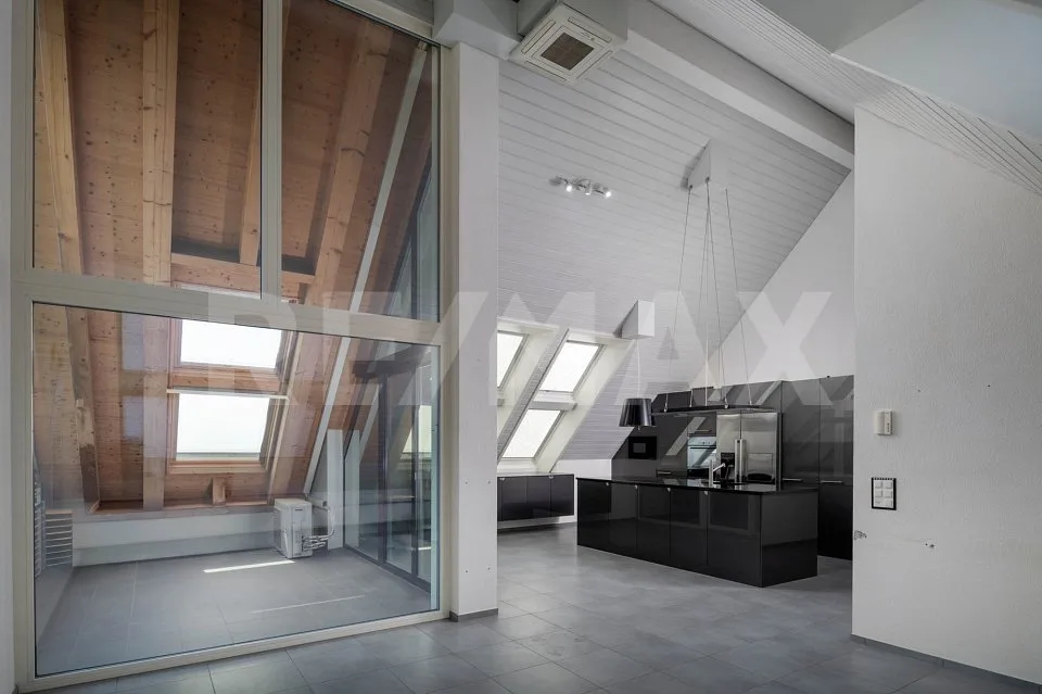 Appartement moderne 3.5 pièces à Würenlos à vendre, idéal pour les singles ou les couples.