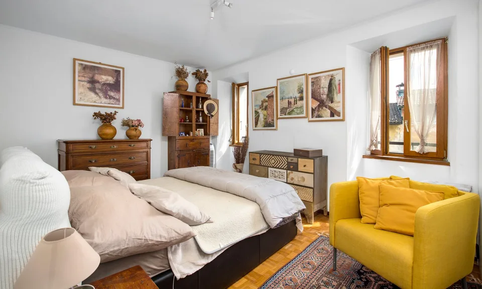 Maison charmante de 7 pièces avec terrasse à Curio