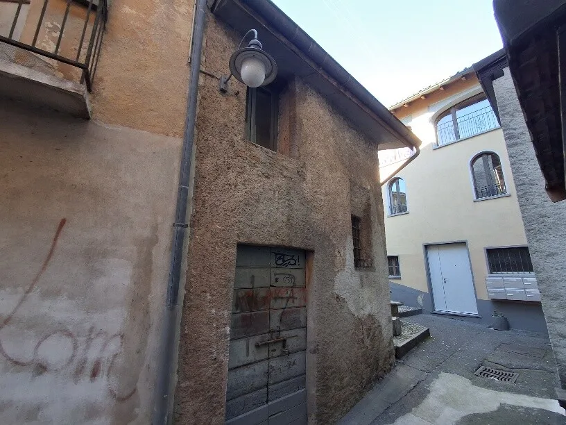 AFFARE - MAISONS RUSTIQUES À RÉNOVER À PONTE TRESA