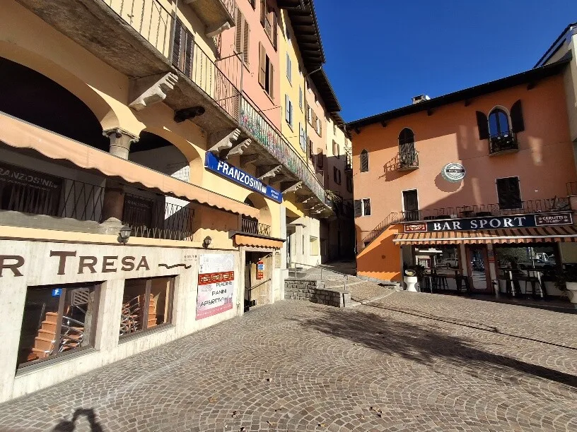 AFFARE - MAISONS RUSTIQUES À RÉNOVER À PONTE TRESA
