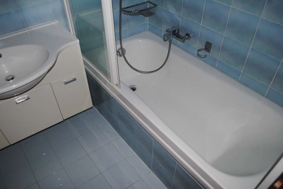 Cozy 2.5-room apartment with terrace in a residence with swimming pool in Comano