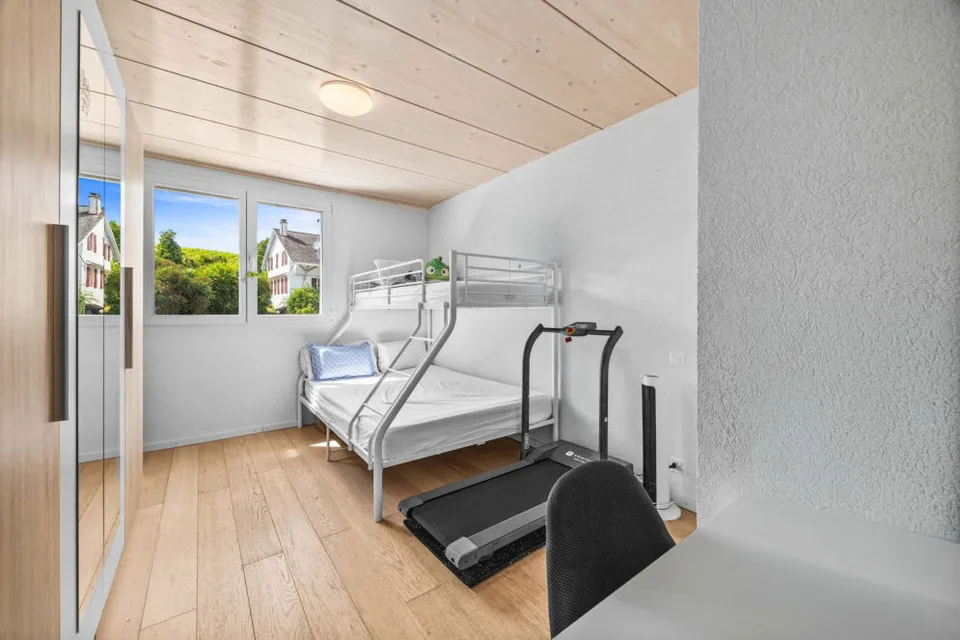 Charmantes 3.5-Zimmer-Wohnung mit Balkon und freier Sicht