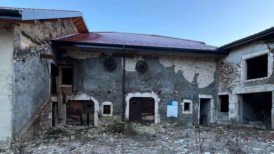 FATTORIA RISTRUTTURATA PROGETTO DI INVESTIMENTO A ALTO POTENZIALE PERMESSO CONCESSO 7 APPARTAMENTI