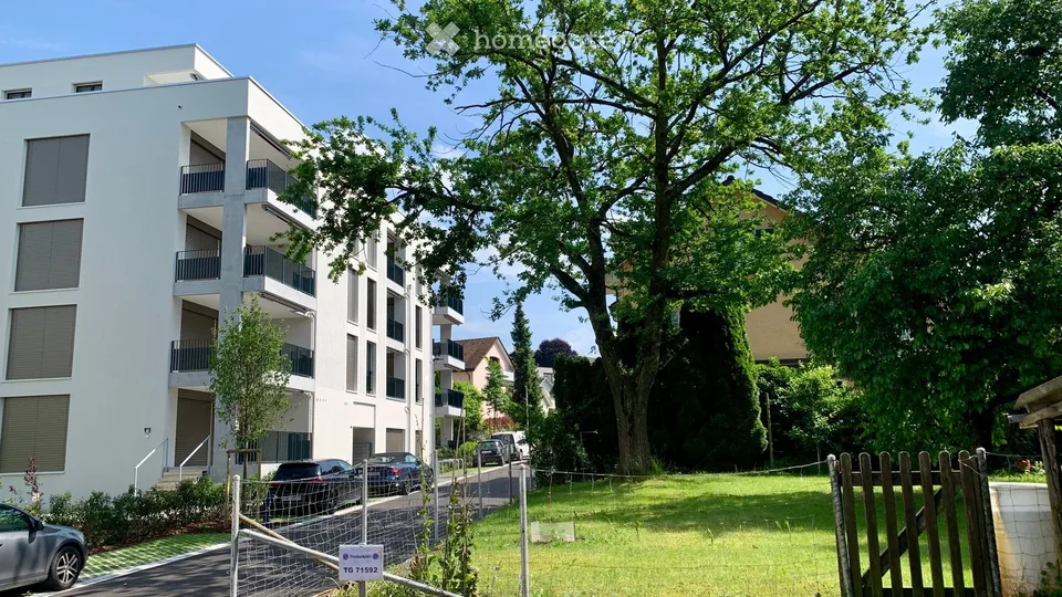 Quiet 3 1/2-room apartment with great views in close proximity to the train station