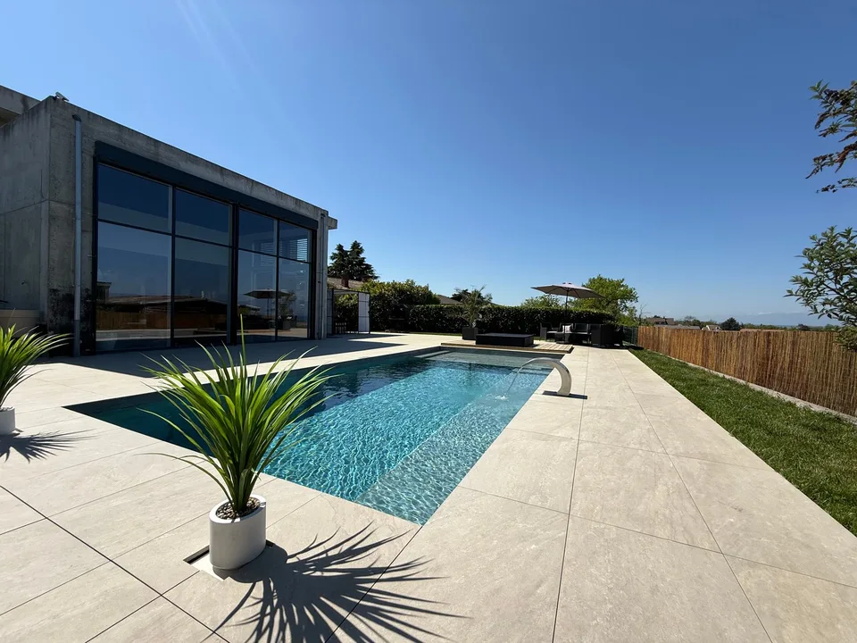 Proprietà di architetto di eccezione con vista sul Lago di Ginevra a Thonon-les-Bains