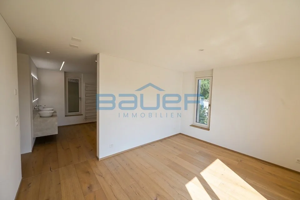 Maisonette esclusiva con vista sul Reno e arredamento di alta qualità