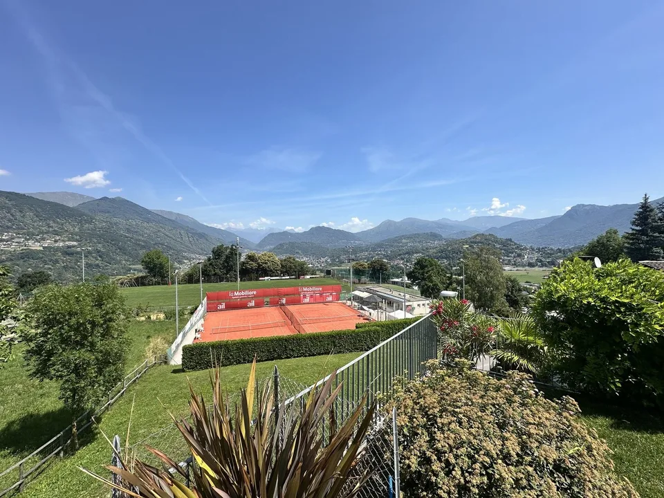 Wohnung 2.5 in neuer Residenz mit Pool