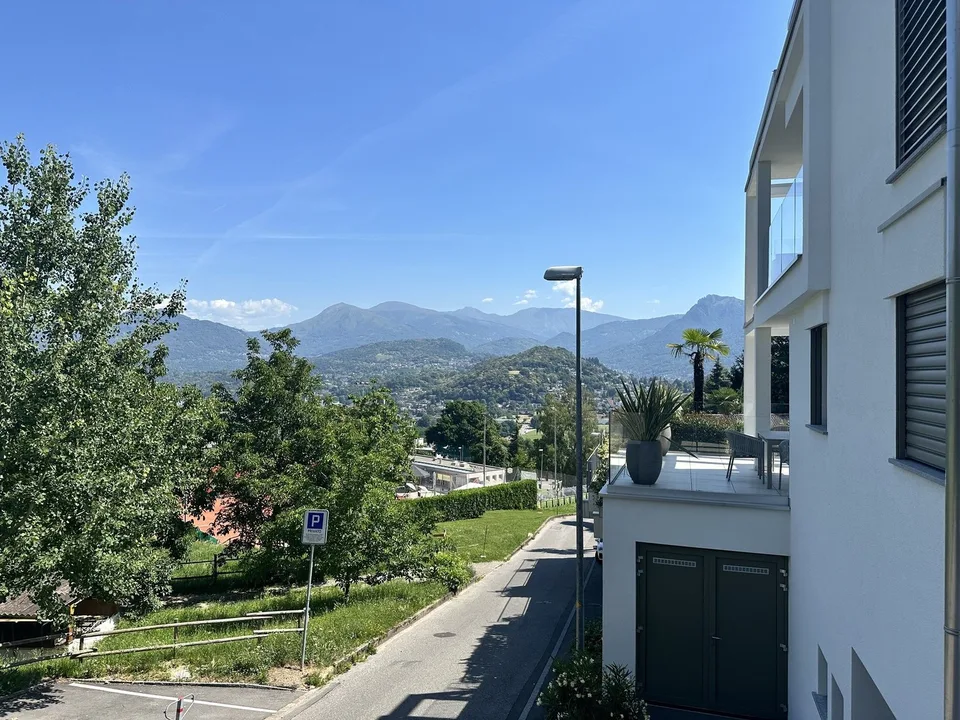 Wohnung 2.5 in neuer Residenz mit Pool