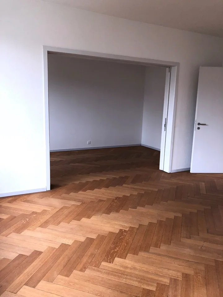 Stilvolle 3.0-Zimmer-Altbauwohnung (97m2) im Kirchenfeldquartier (BE) – Direkt an der Aare