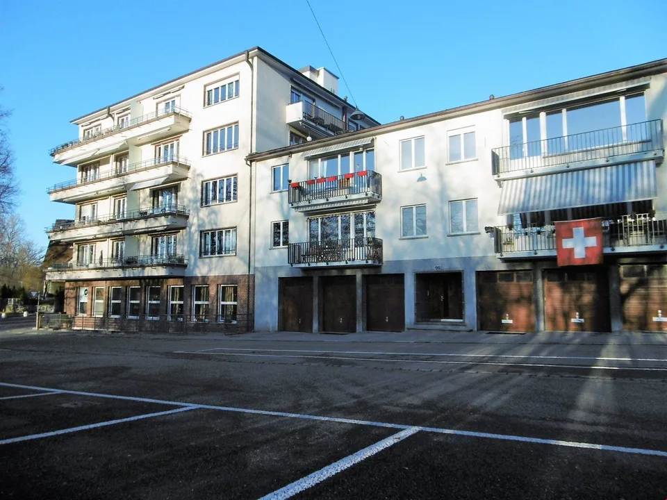 Stilvolle 3.0-Zimmer-Altbauwohnung (97m2) im Kirchenfeldquartier (BE) – Direkt an der Aare