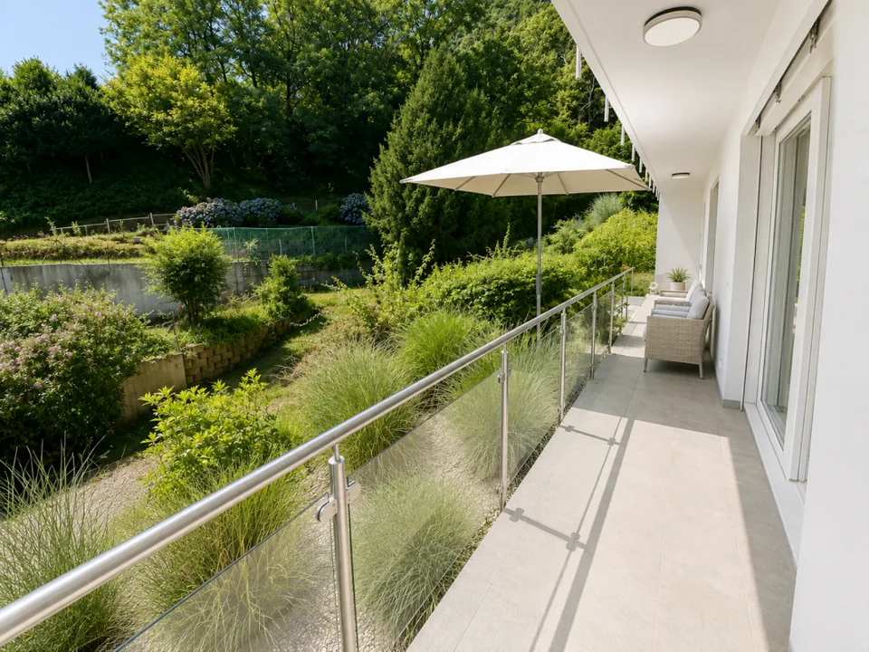 Attraktive 4,5-Zimmer-Gartenwohnung in Manno - grosszügiger Wohnkomfort mit privatem Garten