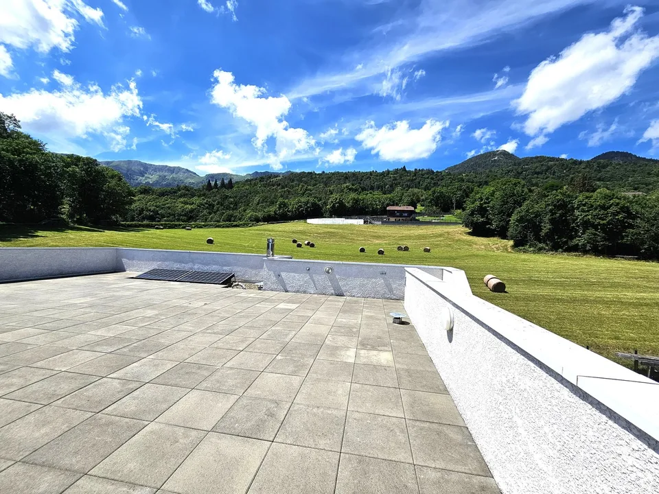 Gex, casa recente di 170m2 con tetto terrazza