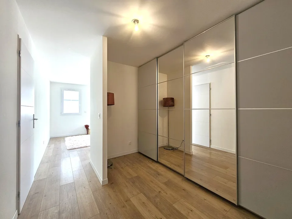 Gex, casa recente di 170m2 con tetto terrazza