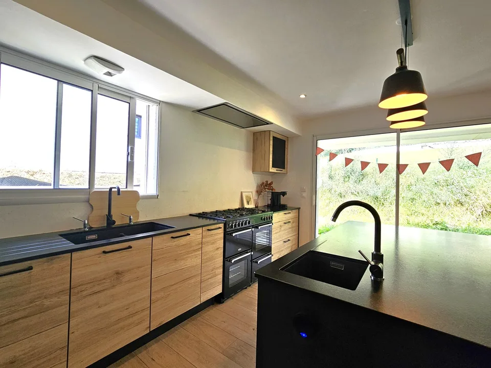Gex, casa recente di 170m2 con tetto terrazza