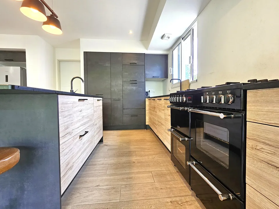 Gex, casa recente di 170m2 con tetto terrazza