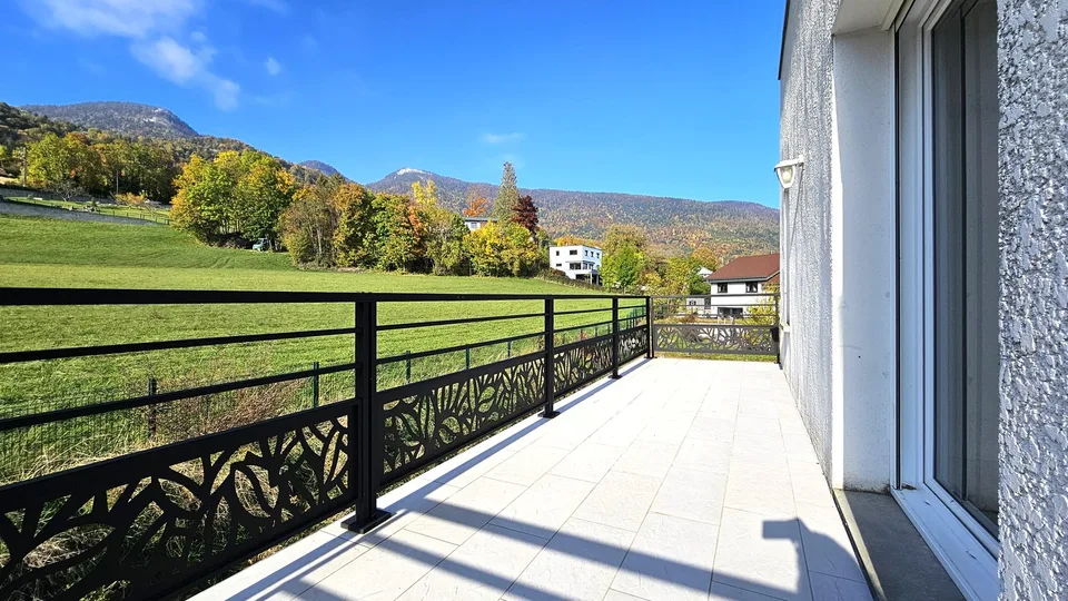 Gex, maison récente de 170m2 avec toiture-terrasse