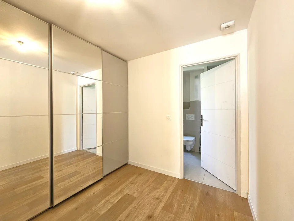 Gex, casa recente di 170m2 con tetto terrazza