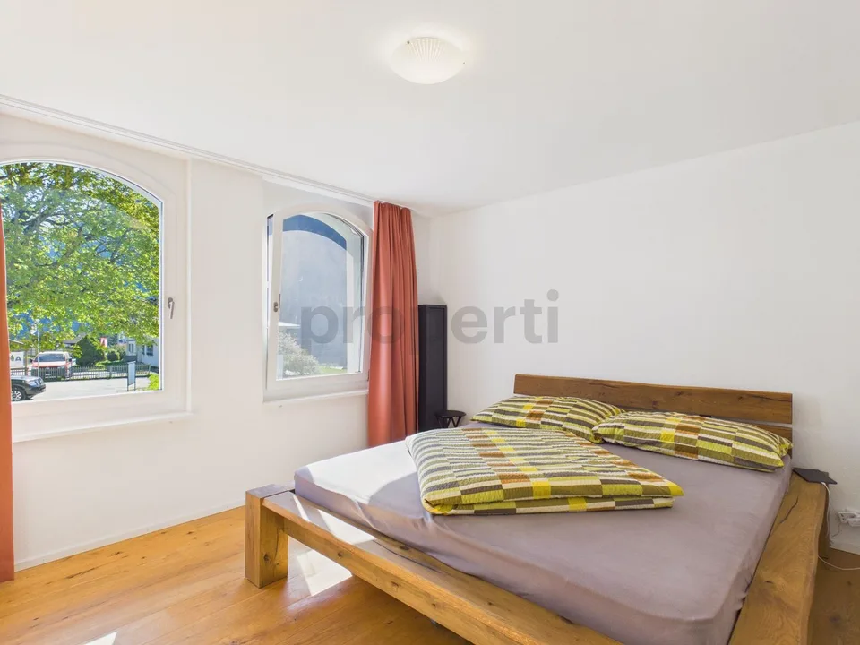 Moderne 2.5-Zimmer-Wohnung mit grossem Balkon in Rabius