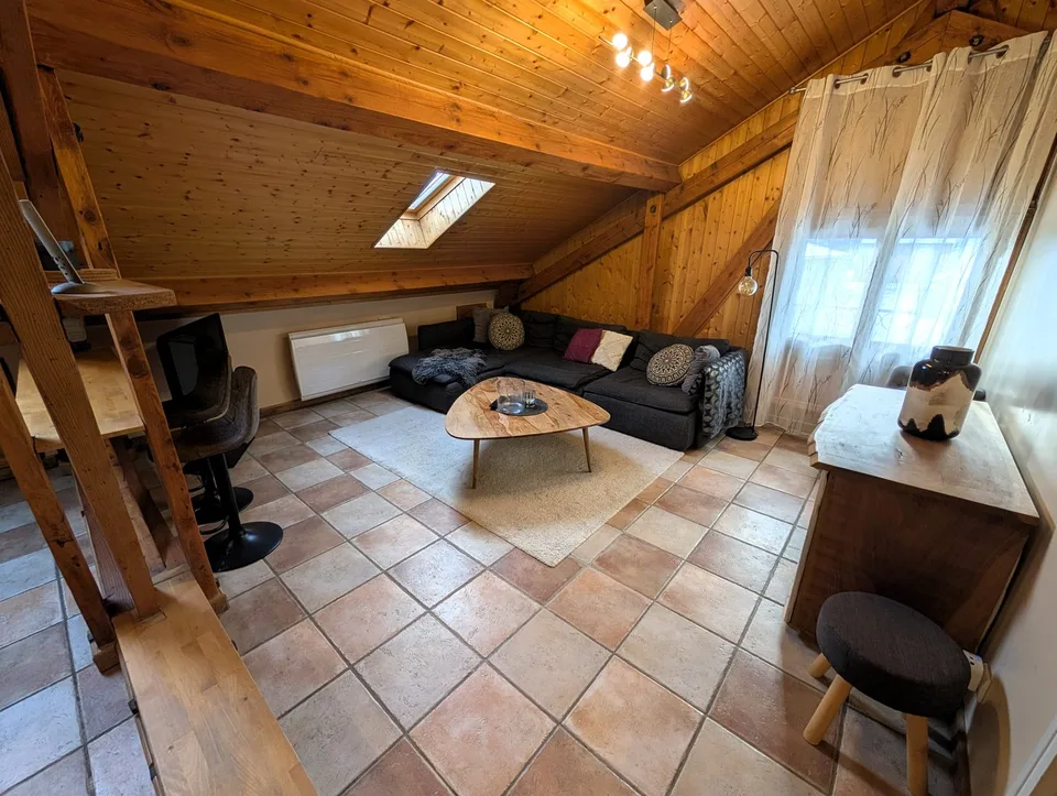 Appartement T1 bis mit Parkplatz in Péron