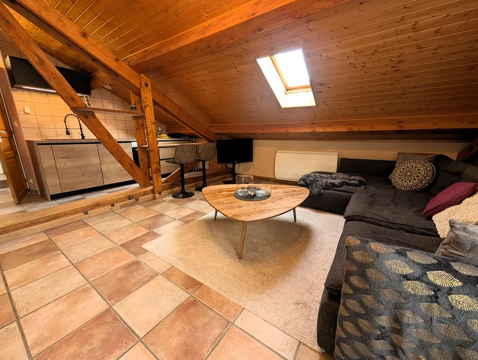Appartement T1 bis mit Parkplatz in Péron