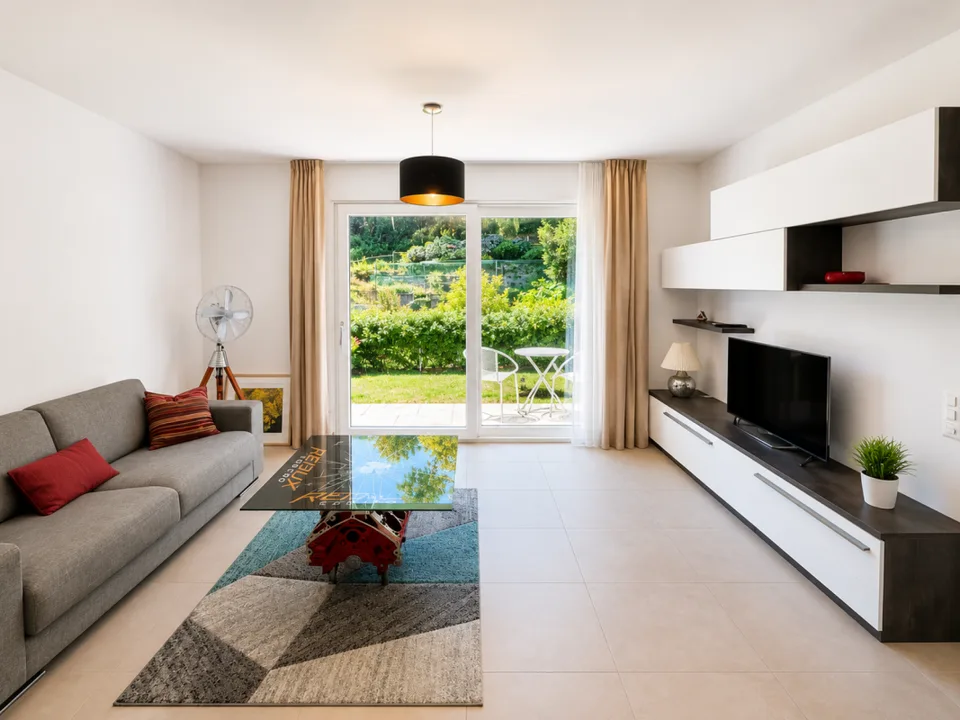 Accattivante appartamento con giardino da 2,5 locali a Manno - comfort abitativo moderno