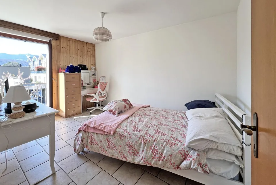 Rent a charming 4.5-room house with patio in Cadro