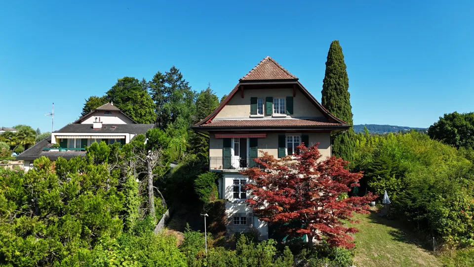 Meraviglioso appartamento di 3 locali con giardino e vista!