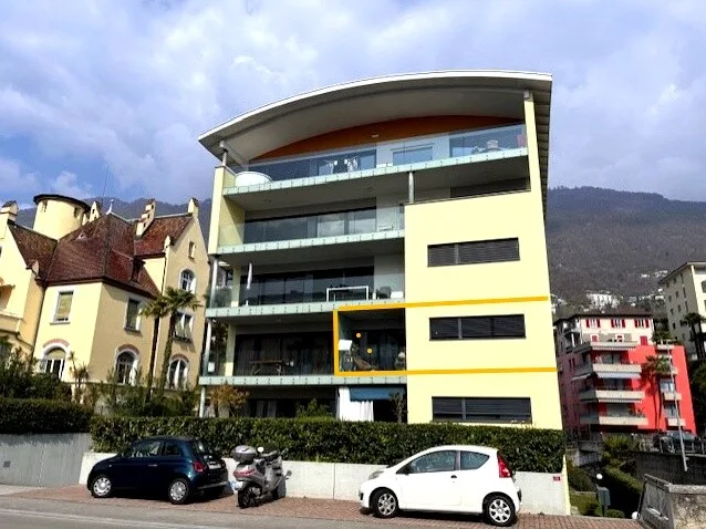 MURALTO: VISTA LAGO, LUCE E TRANQUILLITÃ IN UN 2.5 LOCALI