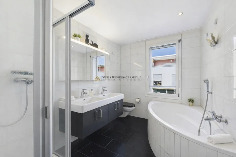 Maison mitoyenne exclusive à Risch avec vue sur le lac de Zug