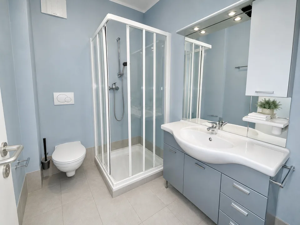 WEITES 5.5-ZIMMER-WOHNUNG IM HERZEN VON BELLINZONA IM OBERSTEN STOCK