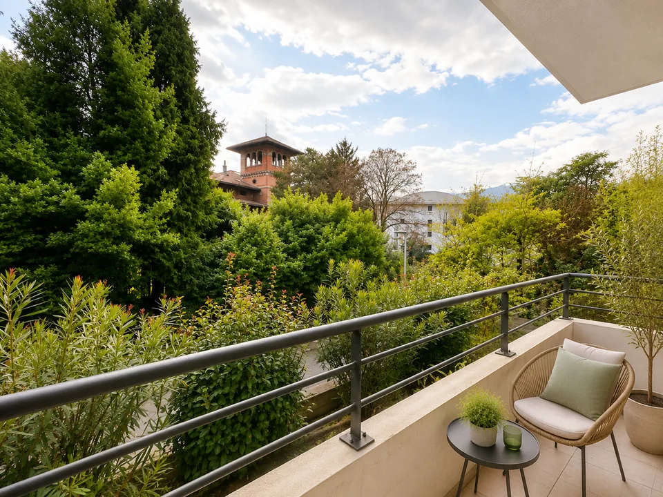 WEITES 5.5-ZIMMER-WOHNUNG IM HERZEN VON BELLINZONA IM OBERSTEN STOCK