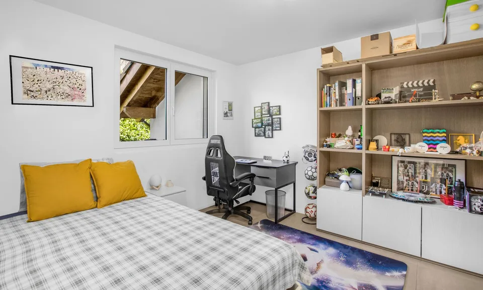 Spacious and wonderful 5-room attic with loft in Curio