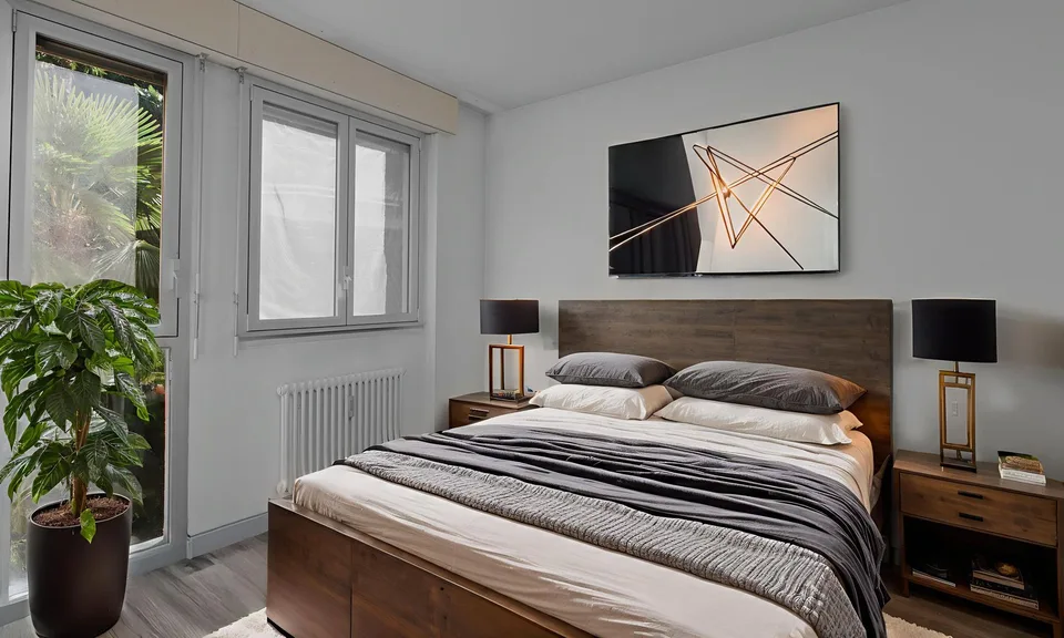 OCCASION - 4.5 ROOMS TO RENOVATE WITH LAKE VIEW IN BISSONE