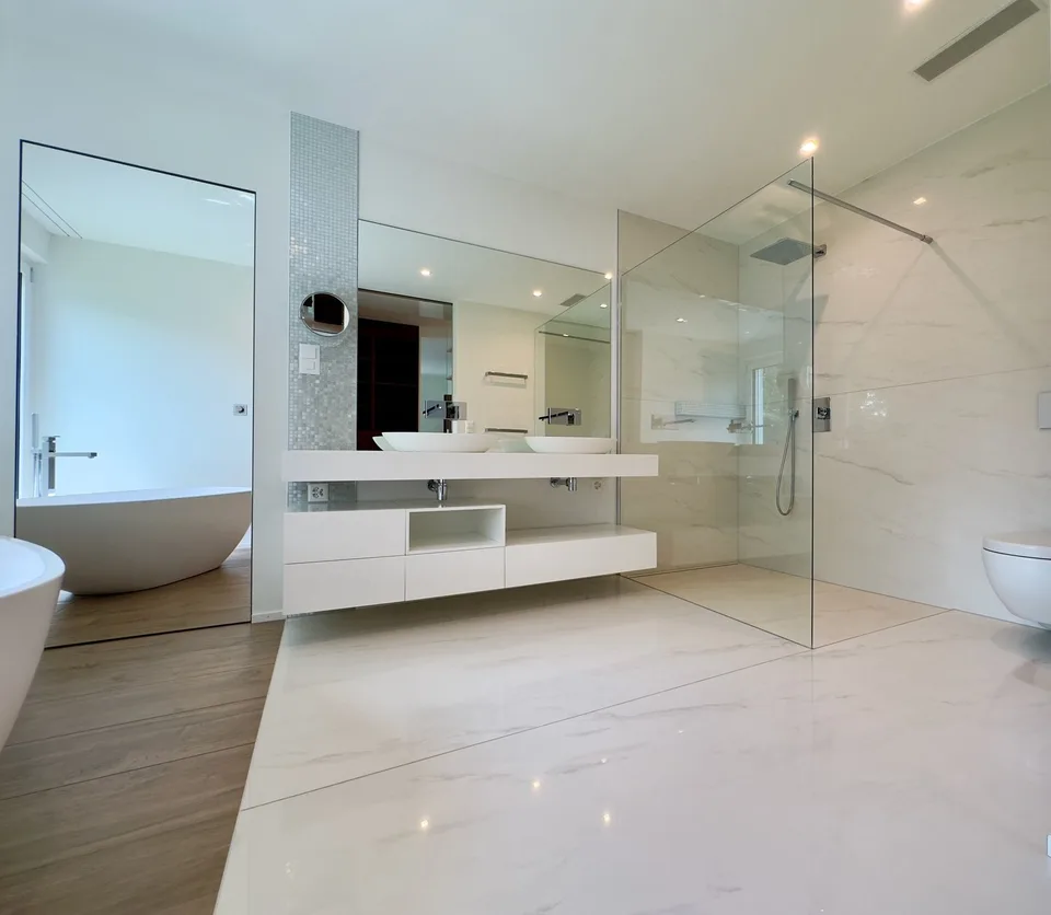 Exklusive 8.5-Zimmer-Villa mit Pool und Seeblick in Arth