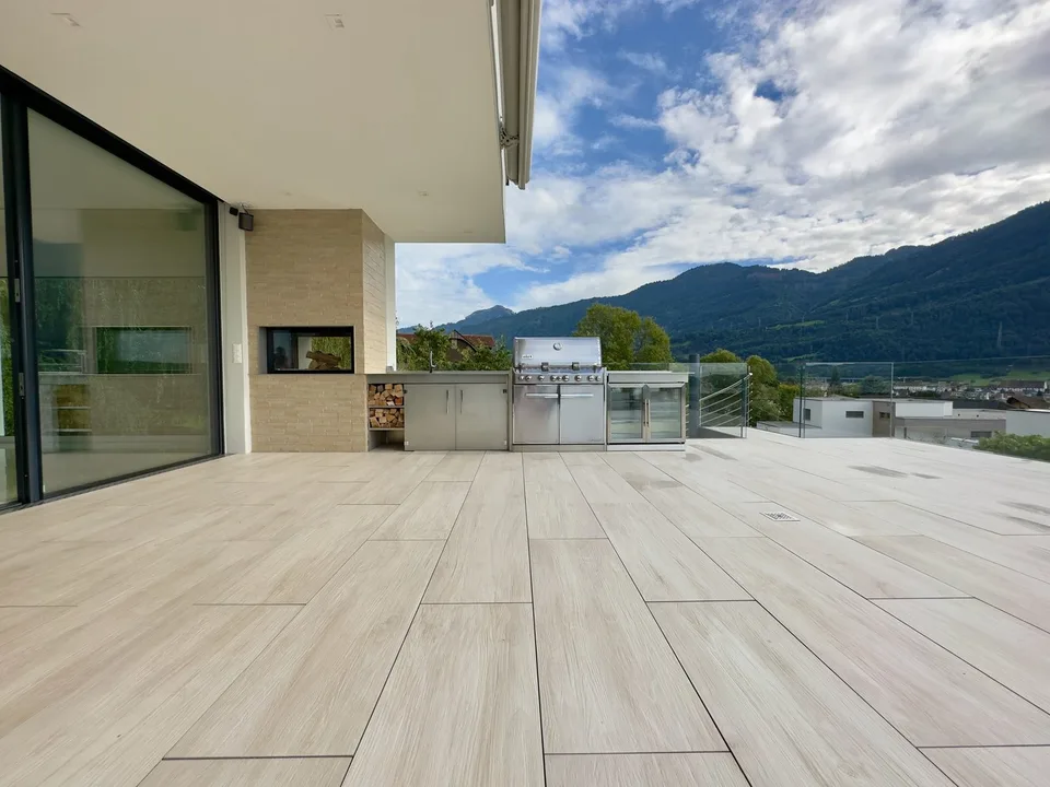 Exklusive 8.5-Zimmer-Villa mit Pool und Seeblick in Arth
