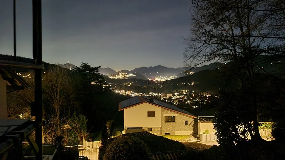 ESCLUSIVO E SPAZIOSO 4.5 LOCALI CON GIARDINO IN CAPRIASCA