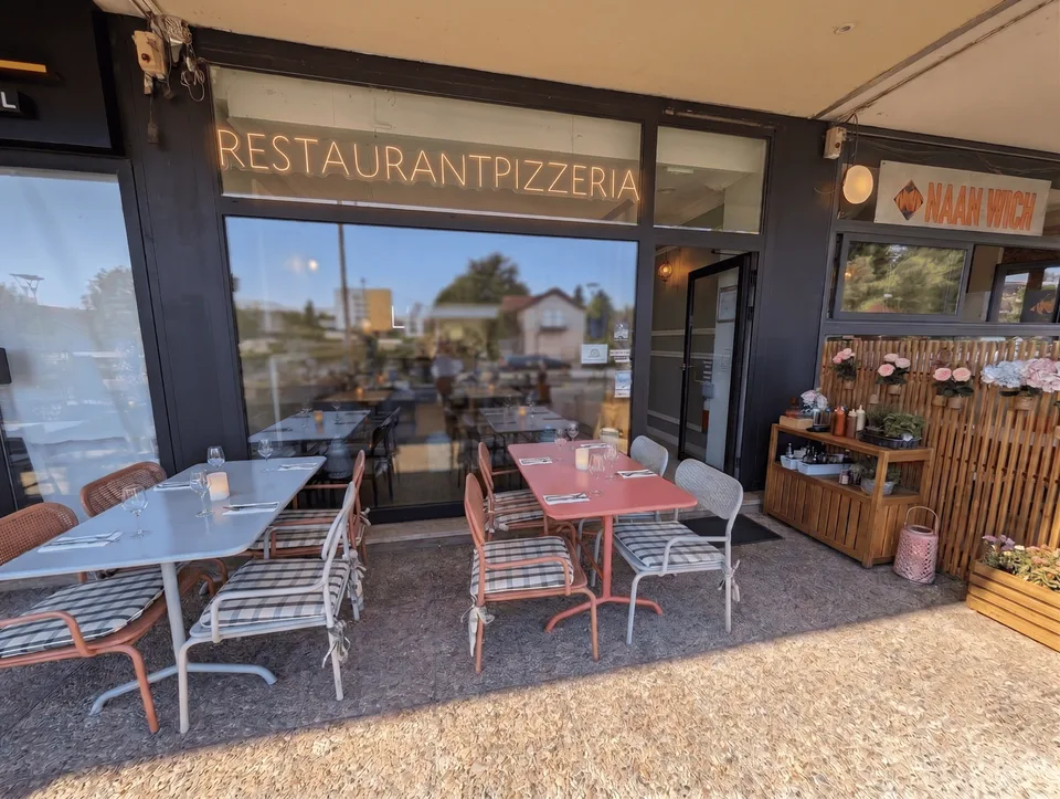 Cession Fonds de Commerce de restauration - Pizzeria - Ou traditionnel - Emplacement Premium Frontière Suisse