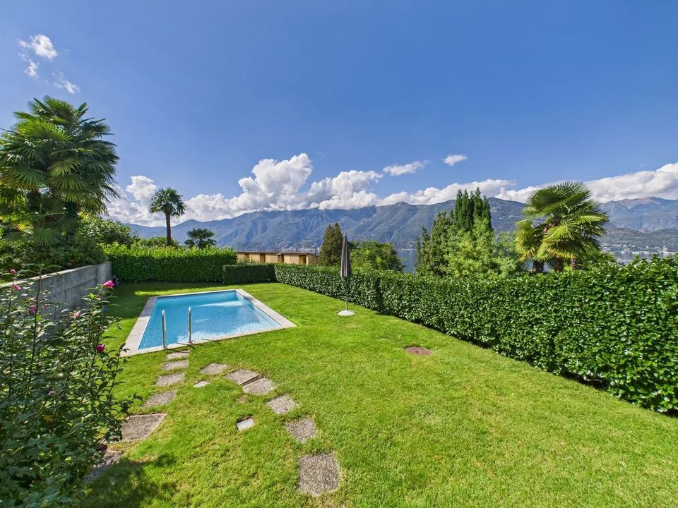 Incantevole appartamento di 3.5 locali con vista mozzafiato sul Lago Maggiore / Charmante 3.5-Zimmer-Wohnung mit Seeblick in Gerra (Gambarogno)