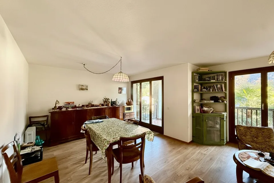 Schöne 4-Zimmer-Villa mit 2 Terrassen und Garten in Arogno