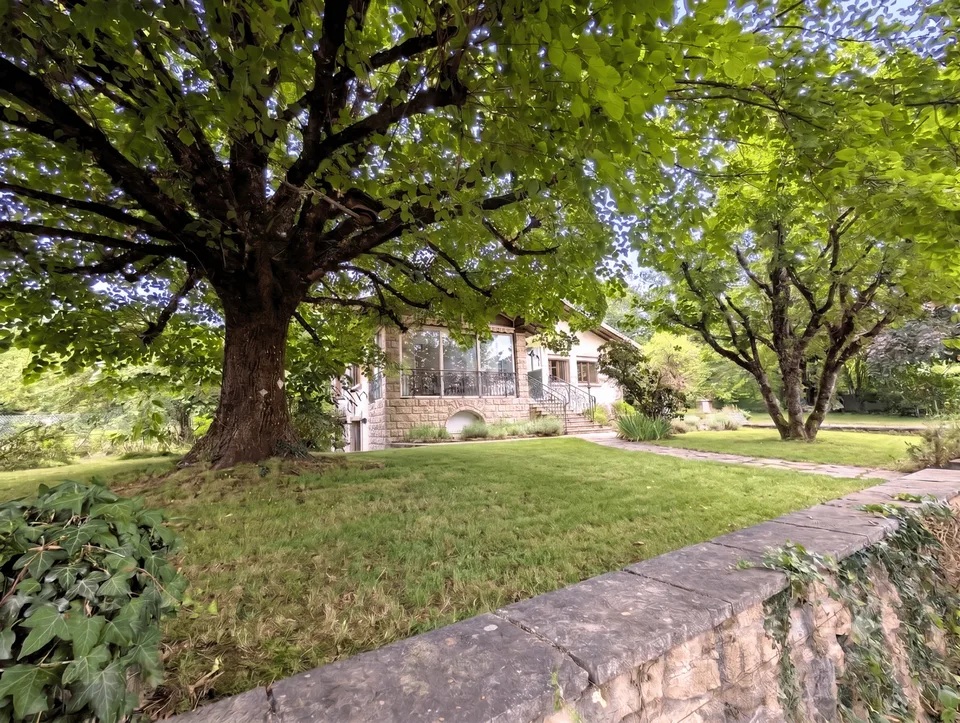 Einfamilienhaus in CROZET (01170) - 590 000 EUR FAI