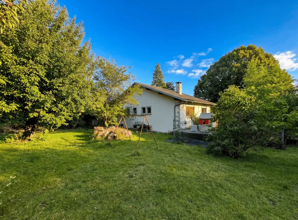 Maison individuelle à CROZET (01170) - 590 000 EUR FAI