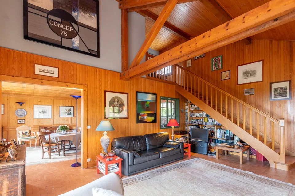 Chalet avec vue exceptionnelle Lac Léman & Mont Blanc   2 logements   227 m²