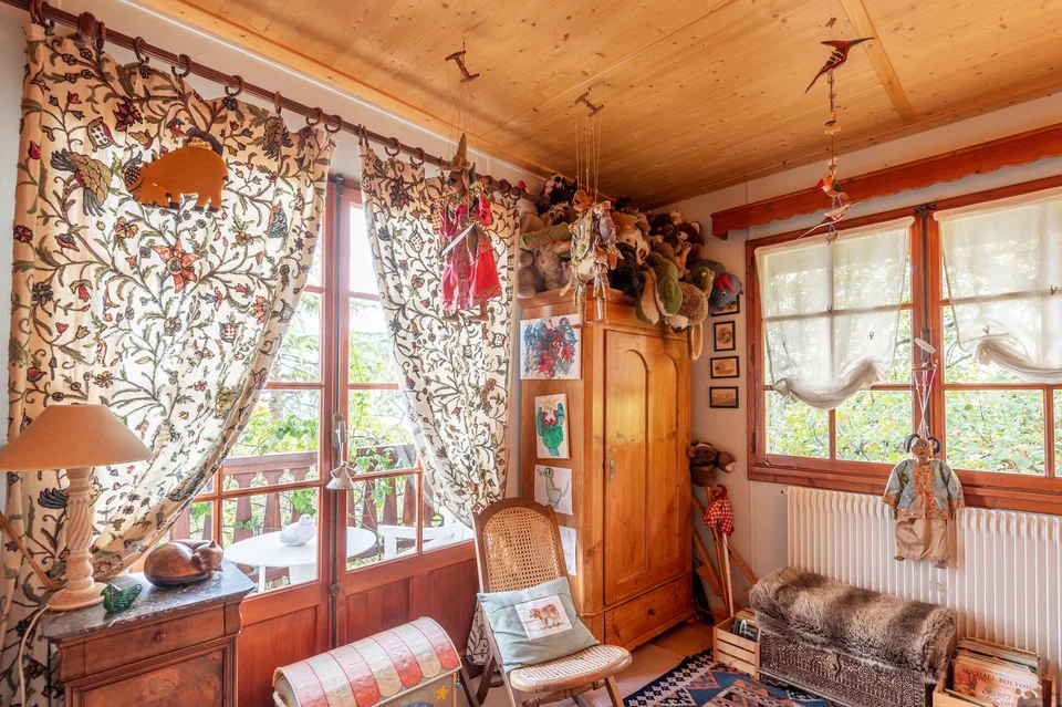 Chalet avec vue exceptionnelle Lac Léman & Mont Blanc   2 logements   227 m²